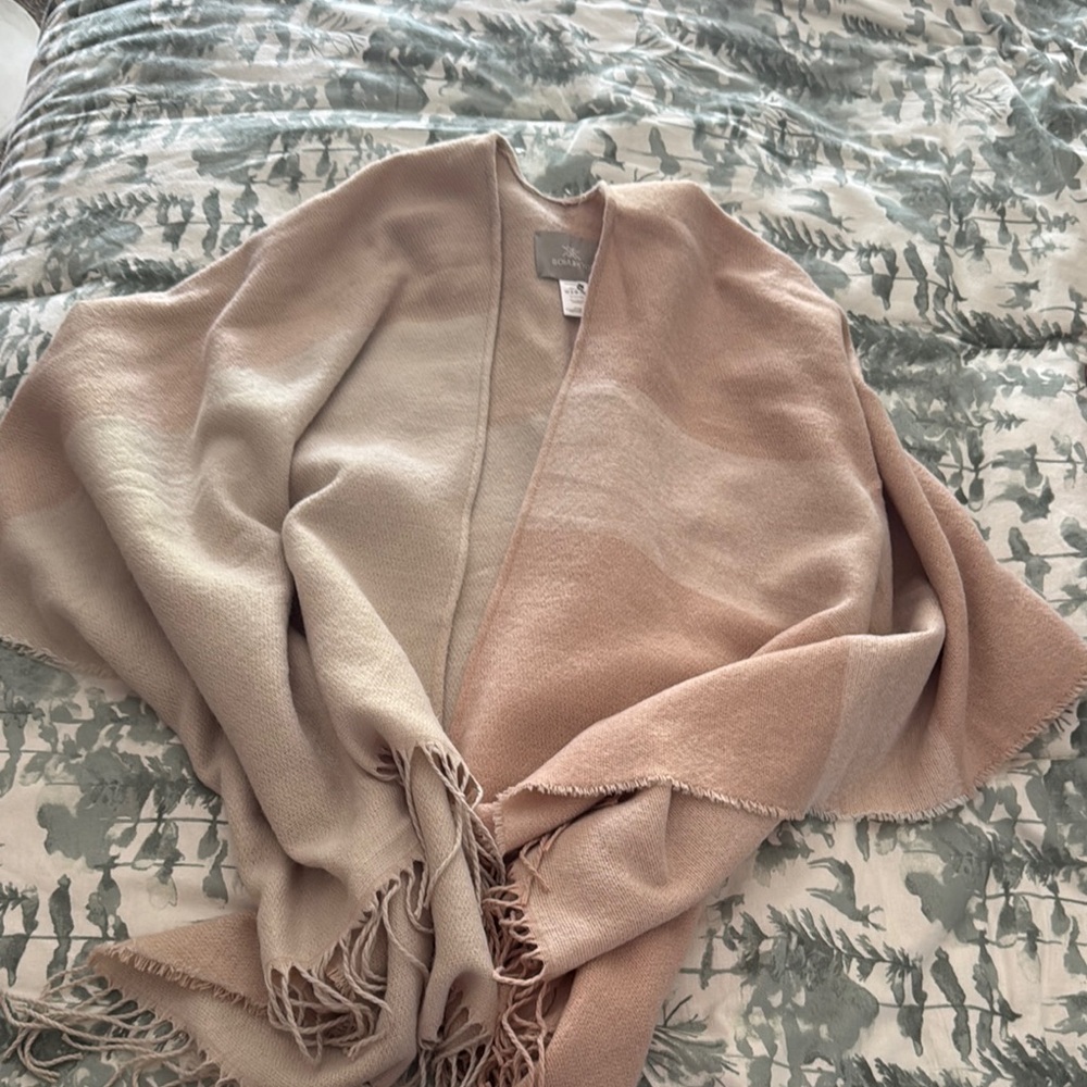 Soia & Kyo Beige and Pink Knit Shawl
